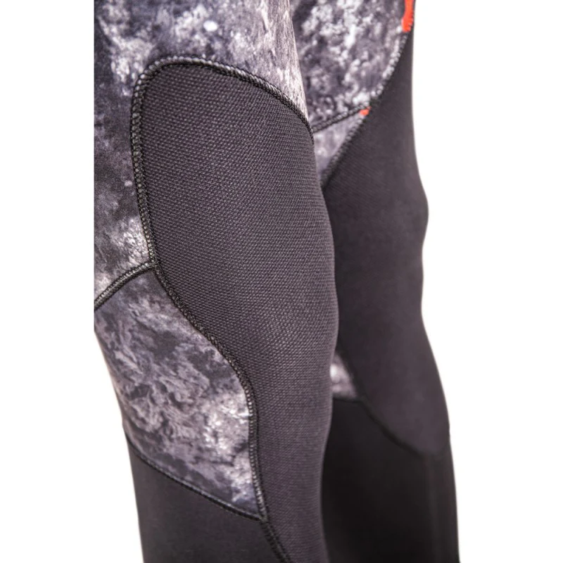 Beuchat Trigoblack  Wetsuit 5.0mm Jacket and Long John - Image 2