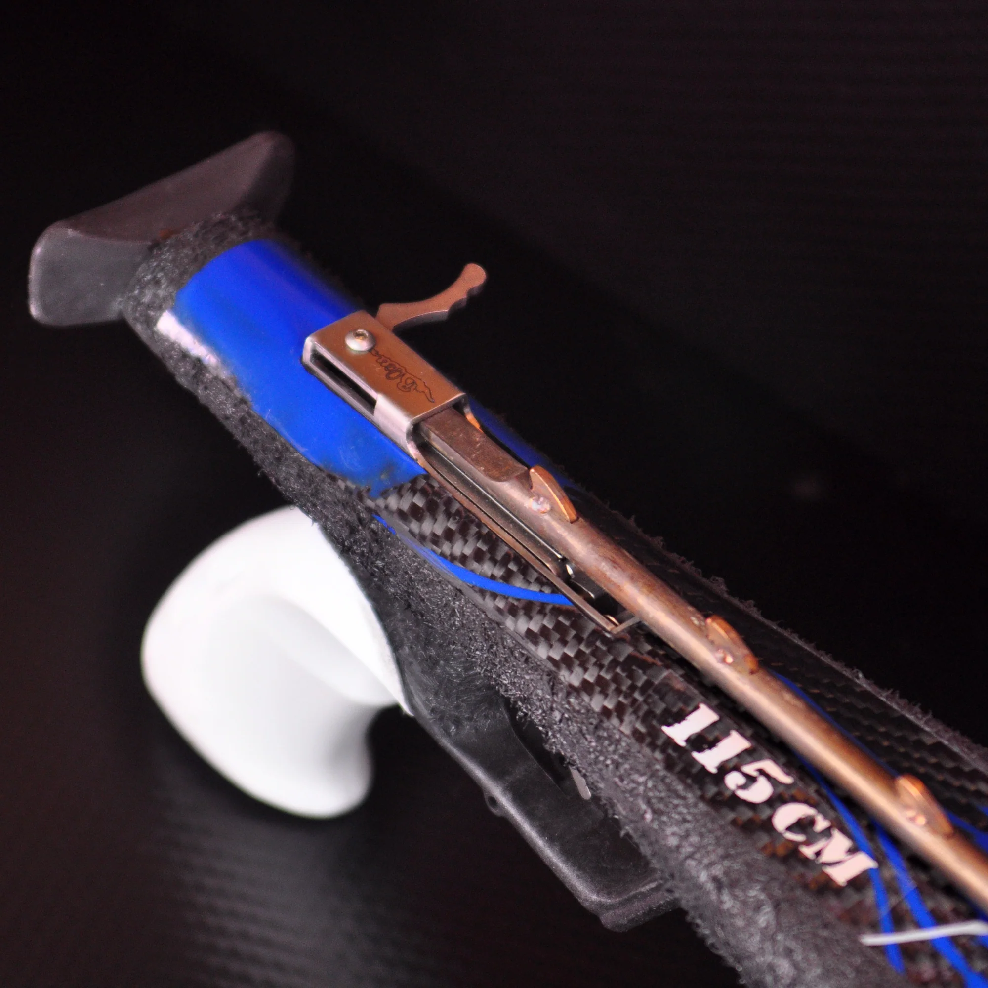 BleuTec King Cobra L.E. Carbon Speargun 130cm - Image 4