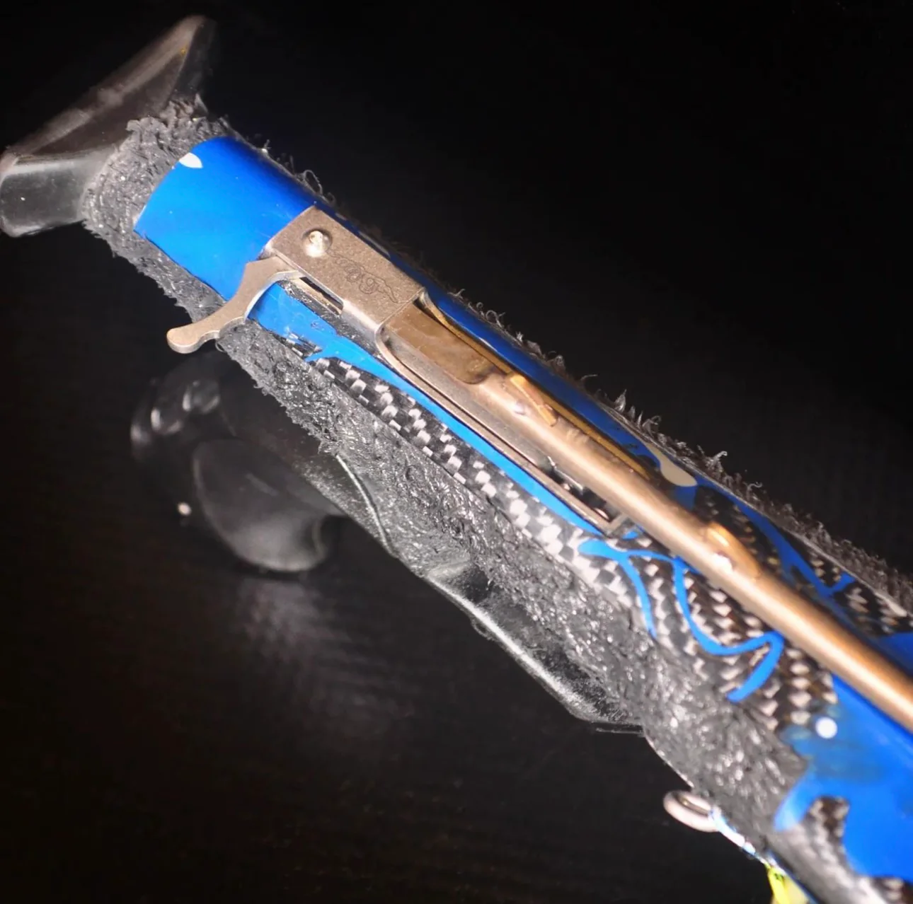 BleuTec King Cobra L.E. Polyspast Carbon Speargun (Invert Roller) 130cm - Image 7