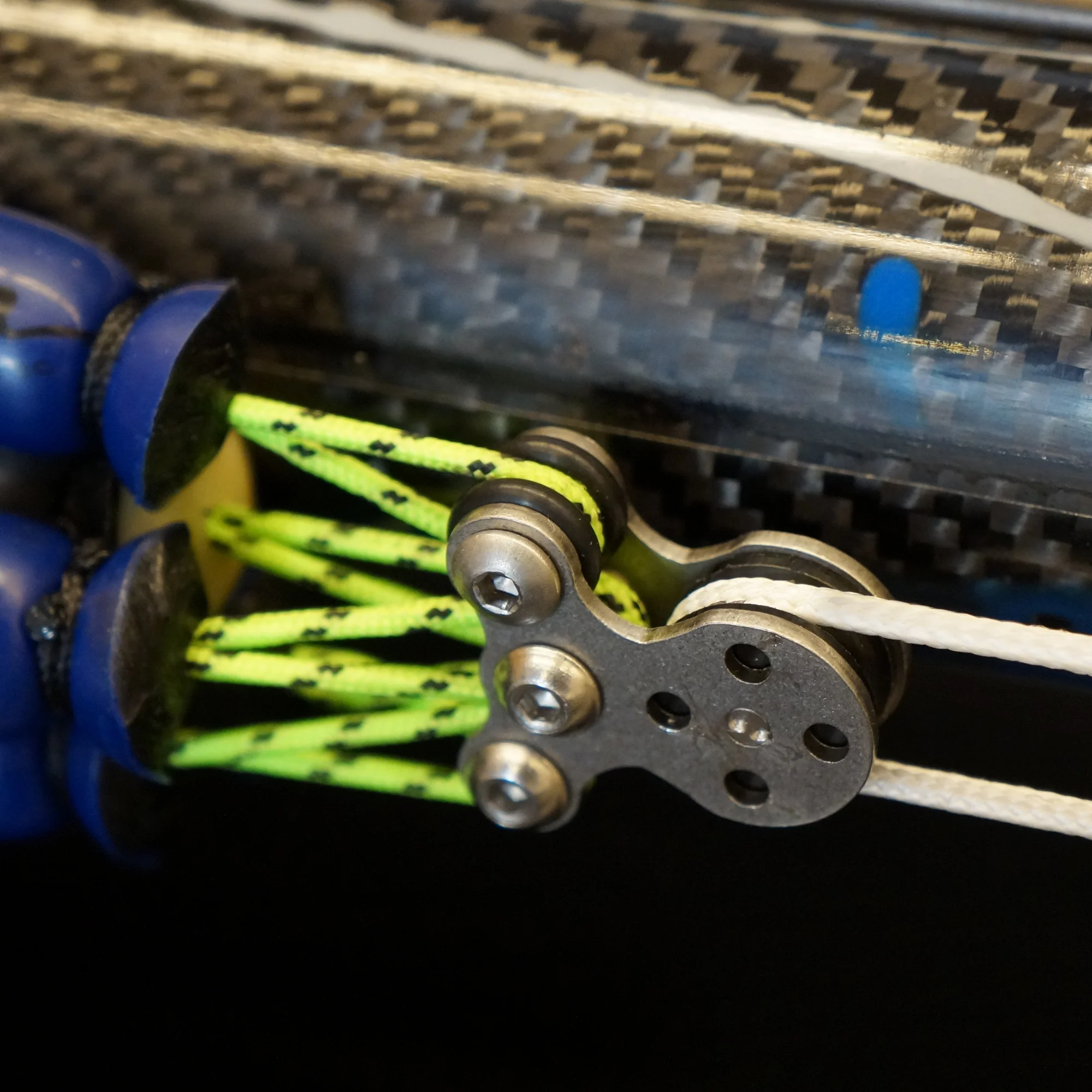 BleuTec Nemesis Carbon Invert Roller Speargun - Image 6